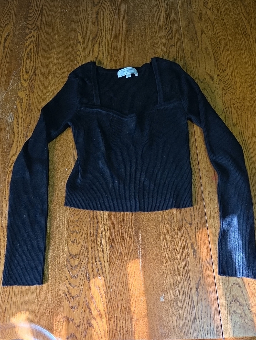 Women’s Black Ribbed Long-Sleeve Square Neck Top